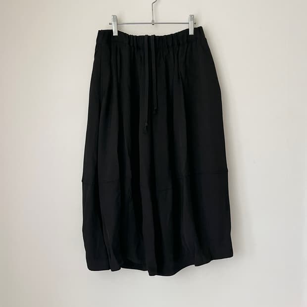 comme comme wrinkle skirt