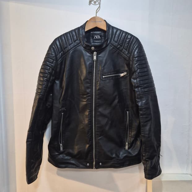 XXL) ZARA 바이커 레더자켓 팝니다
