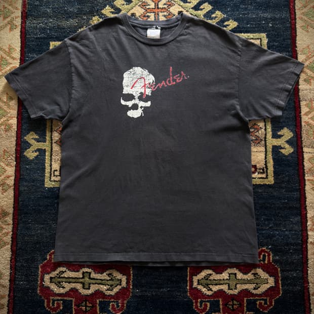 Hard Rock Cafe X Fender skull T-shirt