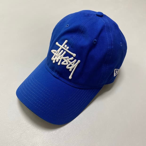 스투시x뉴에라 콜라보 캡 라이트 로얄 블루