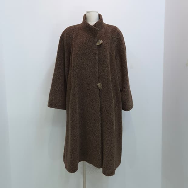 울 100% 브라운 부클 오버핏 코트