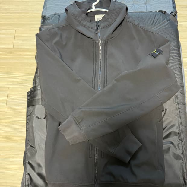 스톤아일랜드 소프트쉘 자켓 xl