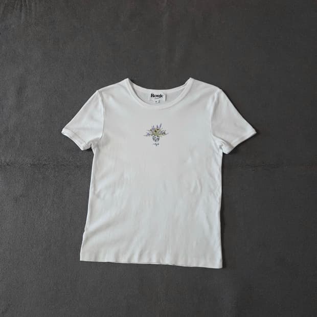 Rouje 루즈 여성 부케 반팔 티셔츠 36