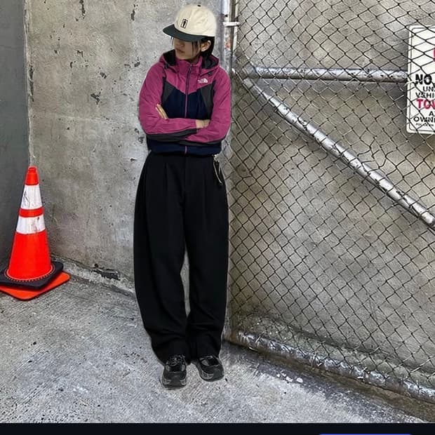 노스페이스 핑크 윈드브레이커 재킷