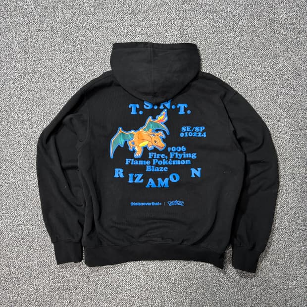 디스이즈네버댓 포켓몬 콜라보 리자몽 후드티 (M)
