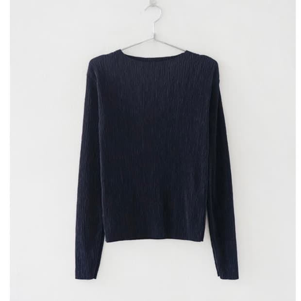 에프터먼데이- slice pleats top(네이비색상)