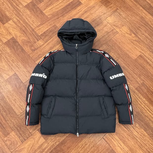 S(95~100) 엄브로 사이드라인 블랙 후드 패딩 자켓