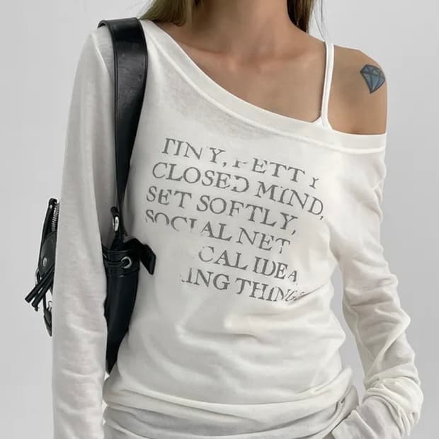 블랙업 시스루 오프숄더 긴팔티 롱슬리브