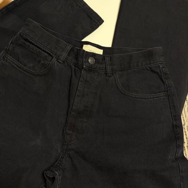 The row burt jeans 28