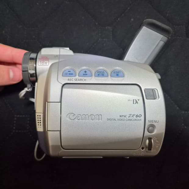 캐논 캠코더 NTSC ZR60