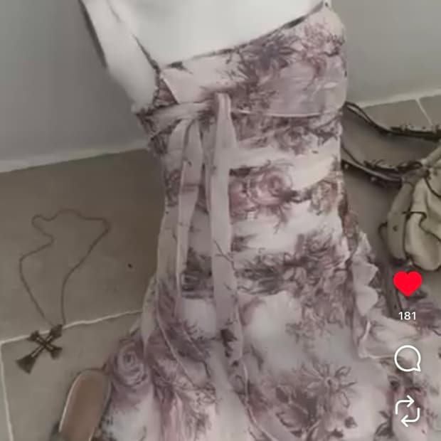 와이즈걸 팝업 나시 원피스 