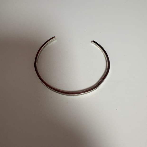 메종키츠네 팔찌