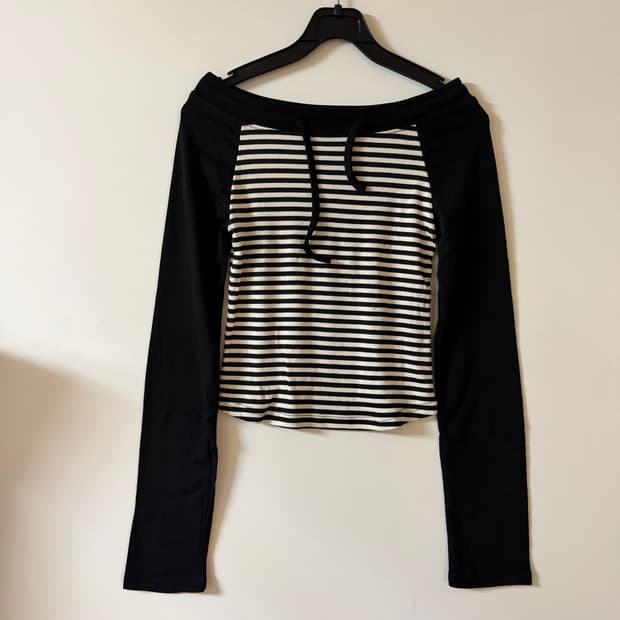 새상품 여자 단가라 오프숄더티