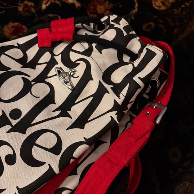 정품 비비안웨스트우드 가방