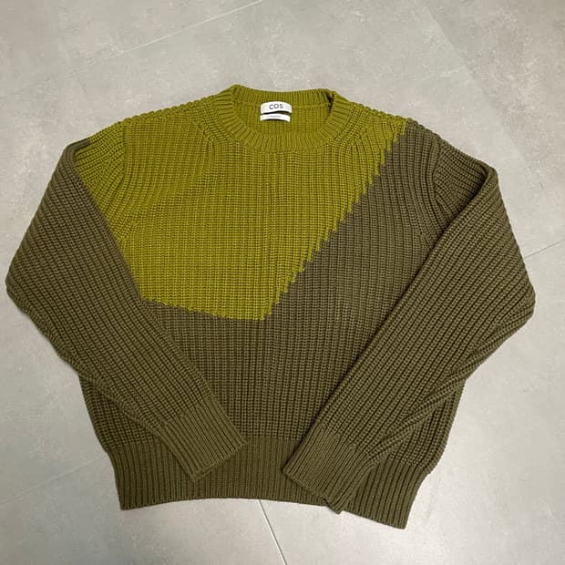 코스 투톤 니트 