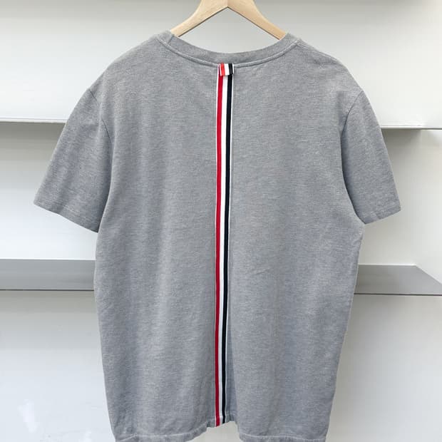 톰 브라운 24FW 백 RWB 티셔츠