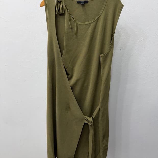 정품) COS 코스 랩 스타일 반팔 롱티셔츠 L