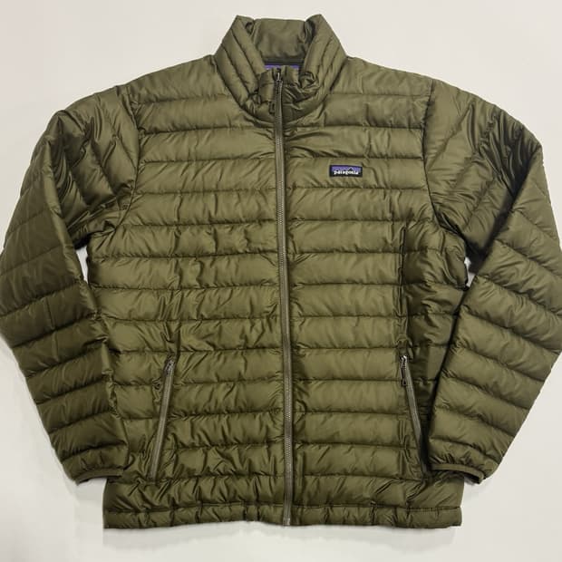 파타고니아 경량패딩 올리브/카모