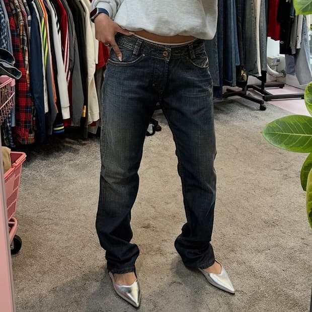 디젤 슬래머 지퍼 포켓 스트레이트 데님 팬츠(30)