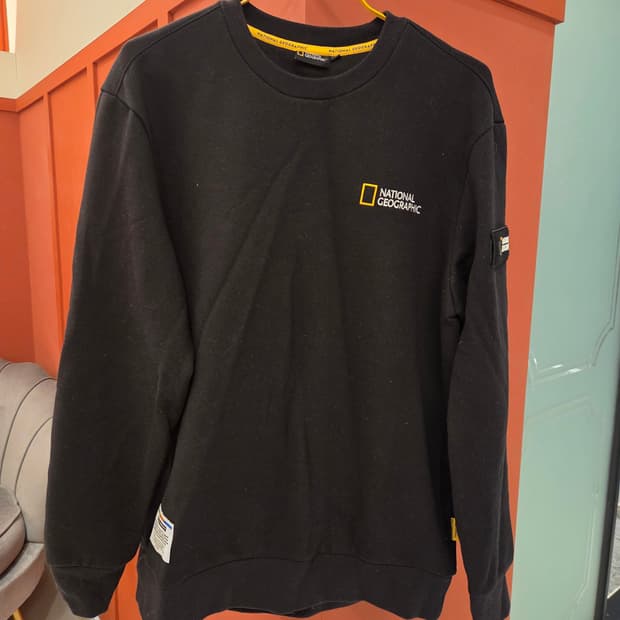 내셔널지오그래픽 맨투맨 기모티