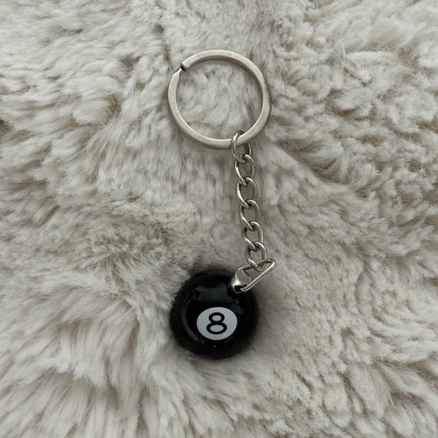 스투시 8볼 키체인 블랙