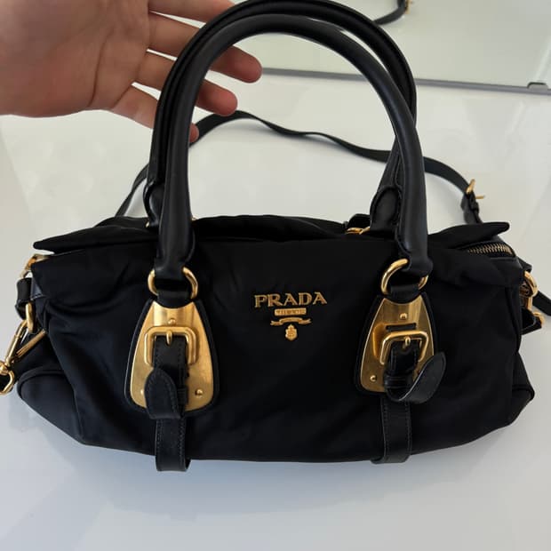 프라다 포코노 나일론 블랙 토트백