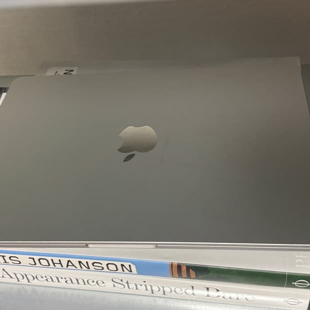 맥북에어 M4 512g 13인치 