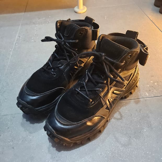 준지 하이탑 스니커즈