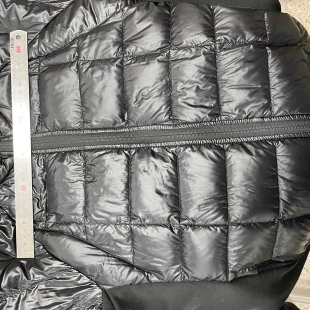 캐나다구스 경량패딩