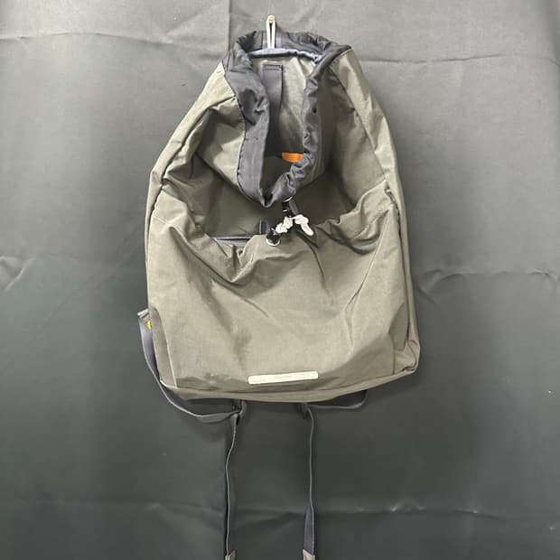 로우로우 백팩