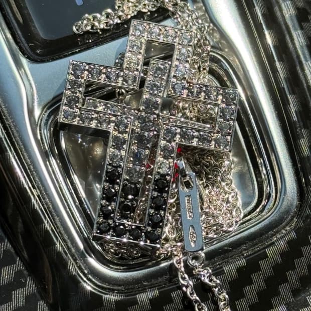 다미아니 18K제작 블랙 신형 L사이즈