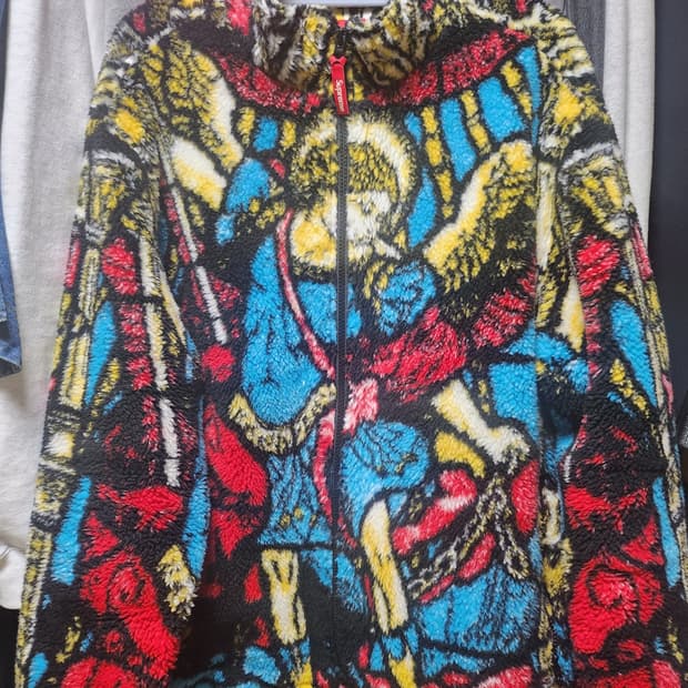 21ss 슈프림 세인트 미카엘 플리스 자켓
사이즈 L
