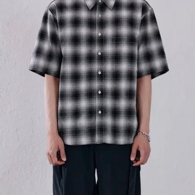 L)벨리에 치코 하프셔츠 옴브레 블랙