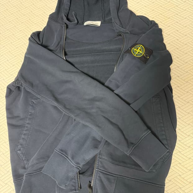 스톤아일랜드 후드집업 네이비 L