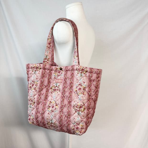 핑크하우스 플로럴 퀄티드 토트 백