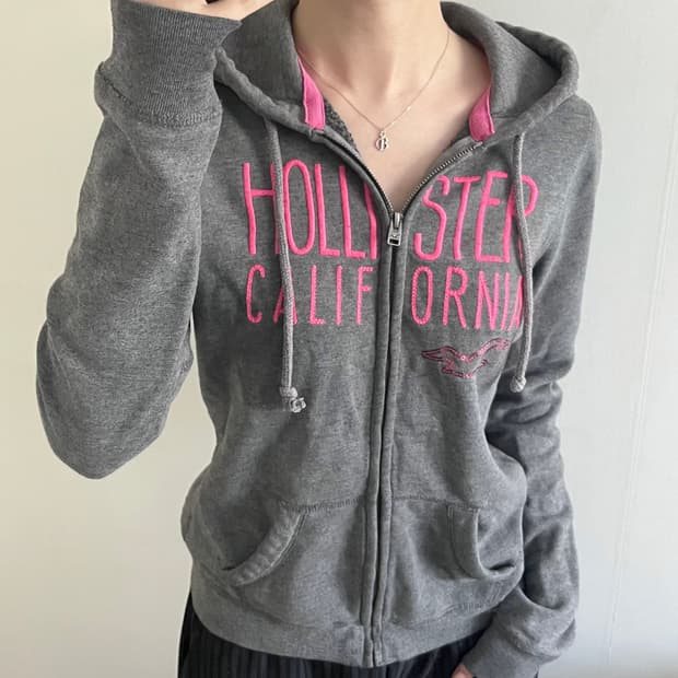 zip up hoodie