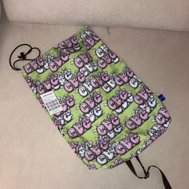 Comme des garçons shirts x kaws bag