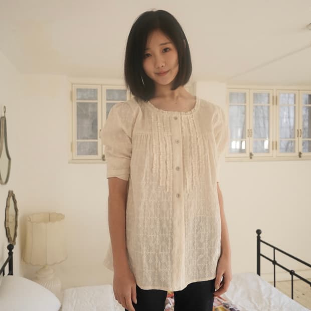 Momo blouse ivory ,Yinandyang in harmony
