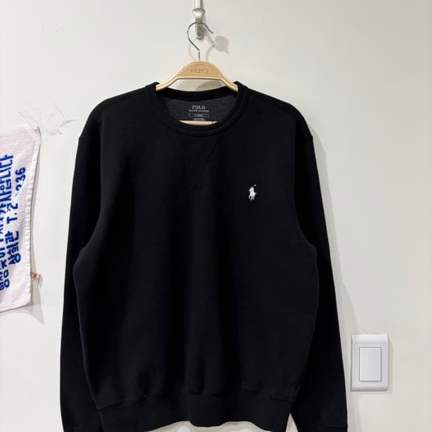 111. 폴로 맨투맨