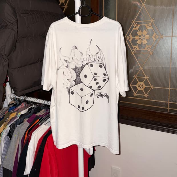 스투시 파이어 다이스 티셔츠 화이트