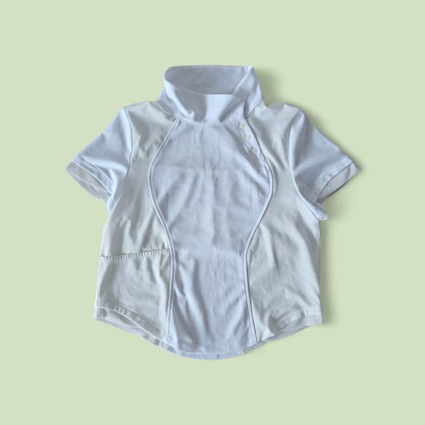 1회착. 오호스 Ojos 사이드 넥 카라티 반팔 티셔츠 화이트 