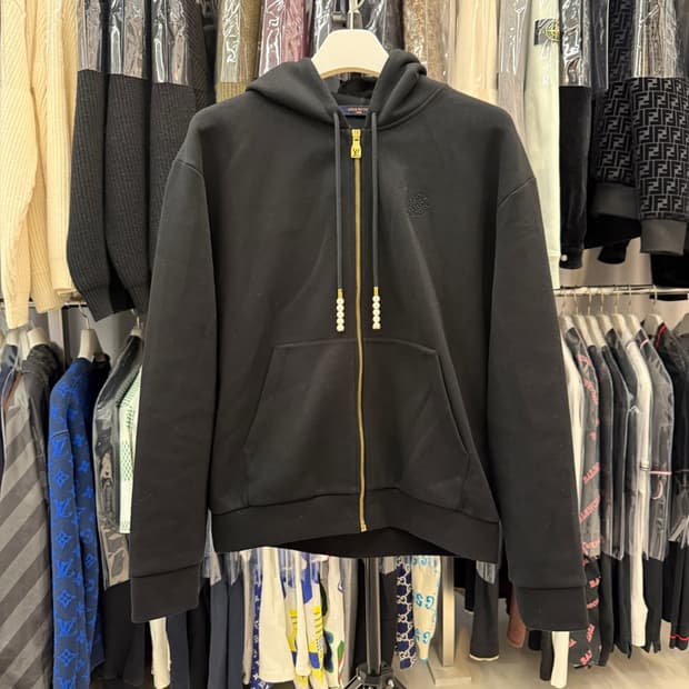 [리오브전포점] 루이비통 LV 엠브로이더드 저지 집 스루 후드