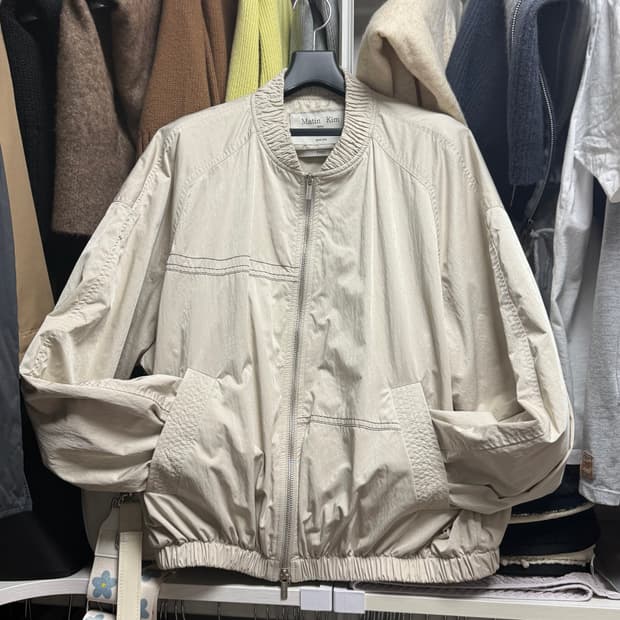 (W) 마뗑킴 워시드 볼륨 봄버 점퍼 베이지