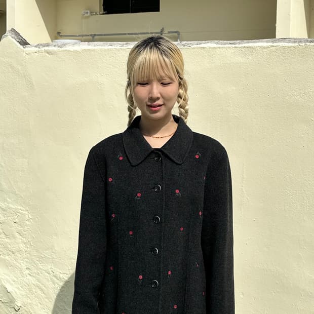 플라워 자수 울 하프 코트