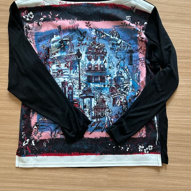 장 폴 고티에 시티 프린트 롱 슬리브