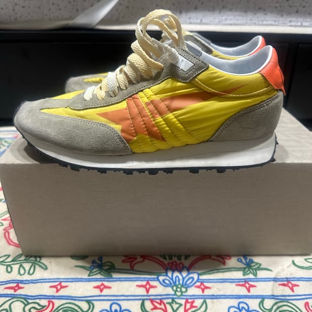 골든구스 마라톤 260 40사이즈 