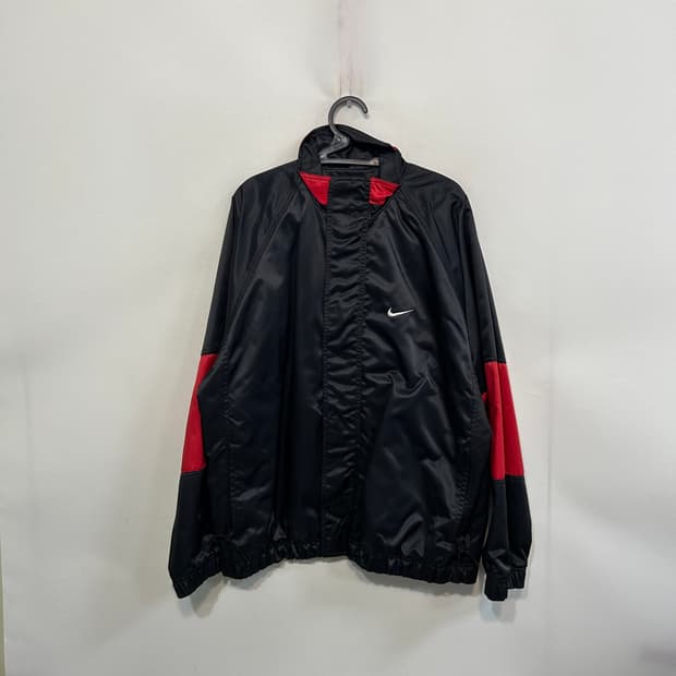 나이키 남성 바람막이 100