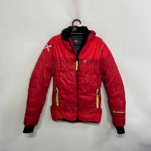 몬츄라 여성 패딩  M 정품