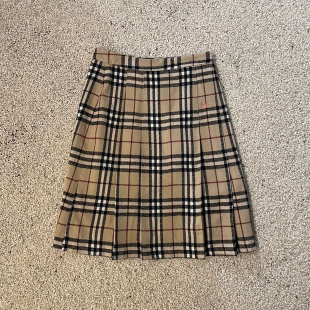 버버리 스커트 ⭐️1251