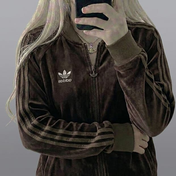 [초대장급] 아디다스 다크초콜릿 벨벳 트랙탑 져지